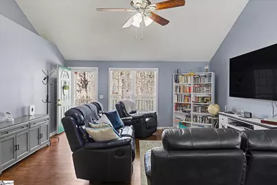 614 Saluda Drive, Piedmont, SC 29673 - Photo 4