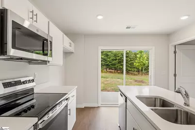 155 Cloverfield Lane, Spartanburg, SC 29303 - Photo 6