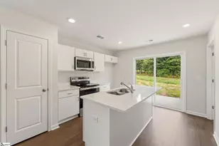 155 Cloverfield Ln, Spartanburg, SC 29303 - Photo 4