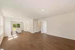 159 Cloverfield Ln, Spartanburg, SC 29303 - Photo 4