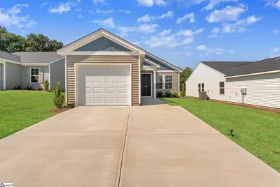 159 Cloverfield Lane, Spartanburg, SC 29303 - Photo 1