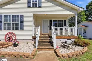 305 Grant St, Easley, SC 29640 - Photo 4