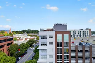 100 E Washington St, Greenville, SC 29601 - Photo 30