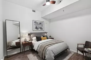 100 E Washington St, Greenville, SC 29601 - Photo 8