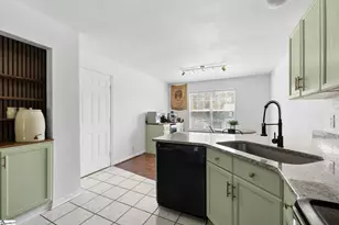 26 Michell Dr, Taylors, SC 29687 - Photo 8