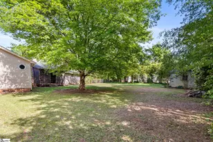 100 Sumter St, Clinton, SC 29325 - Photo 42