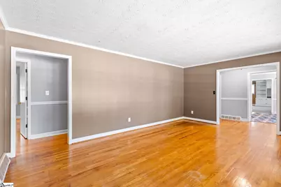 100 Sumter Street, Clinton, SC 29325 - Photo 4