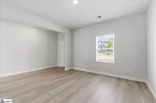 628 Hollybank St, Fountain Inn, SC 29644 - Photo 6