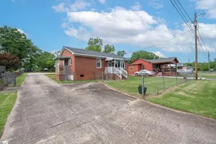 109 Clemson Ave, Greenville, SC 29611 - Photo 2