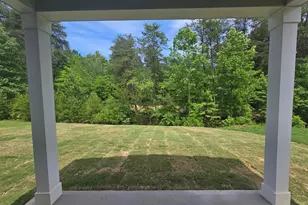 339 E Pyrenees Dr, Wellford, SC 29385 - Photo 32