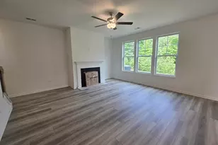 339 E Pyrenees Dr, Wellford, SC 29385 - Photo 10