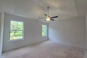 339 E Pyrenees Dr, Wellford, SC 29385 - Photo 14