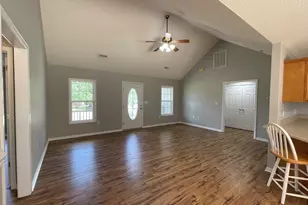 105 Falcon Ln, Chesnee, SC 29323 - Photo 4