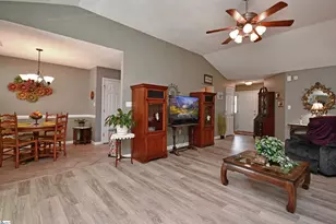 317 Woodruff Park Ln, Simpsonville, SC 29681 - Photo 8