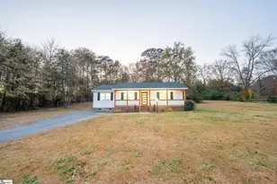 406 Campbell Ave, Landrum, SC 20356 - Photo 24