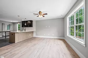 815 E Main St, Taylors, SC 29687 - Photo 6