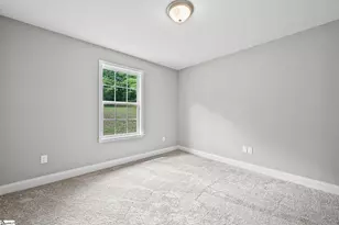 815 E Main St, Taylors, SC 29687 - Photo 14
