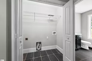 815 E Main St, Taylors, SC 29687 - Photo 20