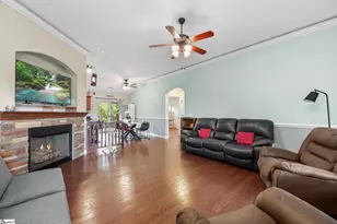 326 Gleaner Dr, Inman, SC 29349 - Photo 2