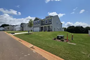 427 Dodger Ave, Chesnee, SC 29323 - Photo 4