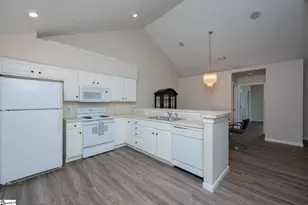 702 Heritage Club Dr, Greenville, SC 29615 - Photo 10