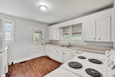 605 Tindal Road, Greenville, SC 29617 - Photo 14