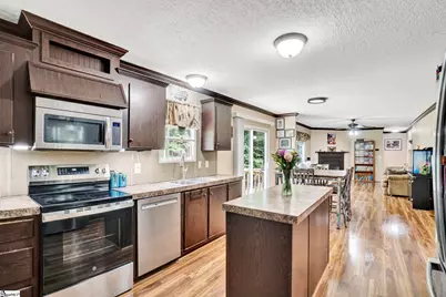 225 Tanglewood Way, Gray Court, SC 29645 - Photo 16