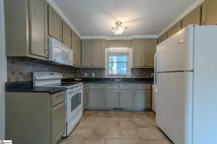 501 Cunningham Rd, Taylors, SC 29687 - Photo 8