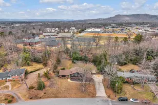 6 Devonshire Ln, Greenville, SC 29617 - Photo 38