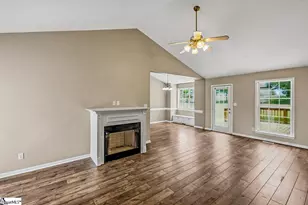 312 Carmichael Ct, Boiling Springs, SC 29316 - Photo 4