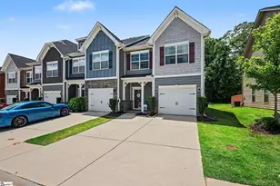 303 Hartland Pl, Simpsonville, SC 29680 - Photo 2