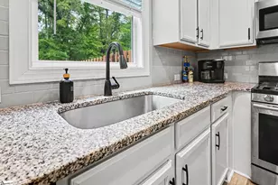 303 Hartland Pl, Simpsonville, SC 29680 - Photo 12
