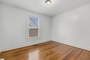 9 Donaldson St, Greenville, SC 29611 - Photo 6