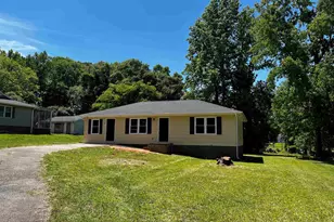 105 Hotel Hill Dr, Landrum, SC 29356 - Photo 2