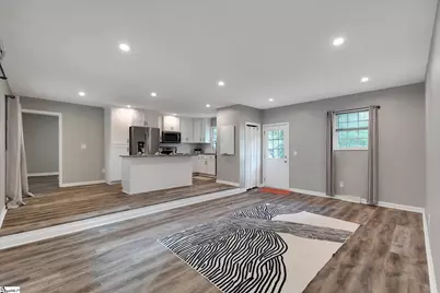 110 Lyons Court, Simpsonville, SC 29681 - Photo 4