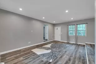 110 Lyons Ct, Simpsonville, SC 29681 - Photo 8