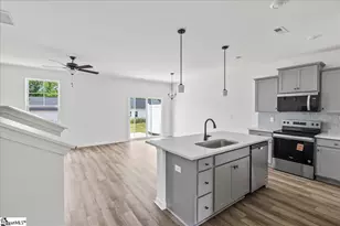 425 Belgrove Wy, Easley, SC 29640 - Photo 2