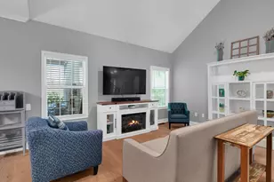 305 Glencrest Ct, Greer, SC 29650 - Photo 4