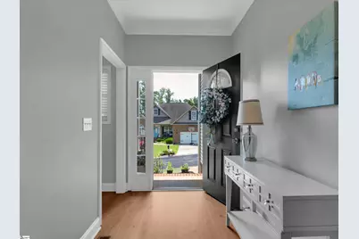 305 Glencrest Court, Greer, SC 29650 - Photo 2