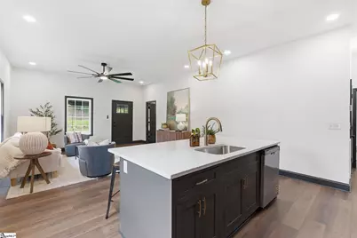 1 E 5th Street, Greenville, SC 29611 - Photo 18