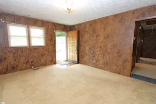 127 Norris Ct, Spartanburg, SC 29306 - Photo 10