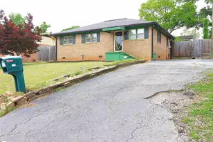 127 Norris Ct, Spartanburg, SC 29306 - Photo 4