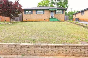 127 Norris Ct, Spartanburg, SC 29306 - Photo 1