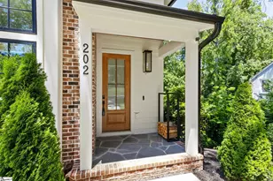 202 Cammer Ave, Greenville, SC 29605 - Photo 2