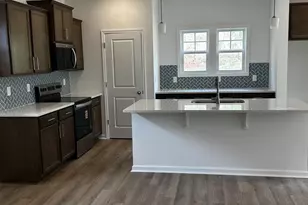 250 Brown Cir, Easley, SC 29642 - Photo 2