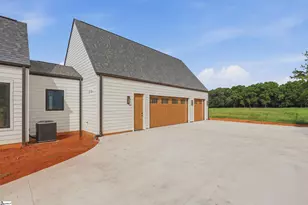 756 Garrison Rd, Pelzer, SC 29669 - Photo 4