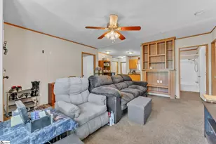 115 Lyle Dr, Taylors, SC 29687 - Photo 6