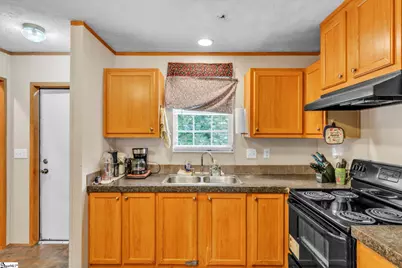 115 Lyle Drive, Taylors, SC 29687 - Photo 10