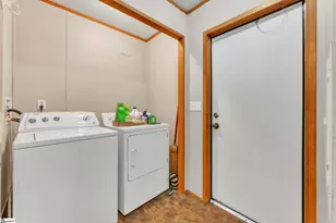 115 Lyle Dr, Taylors, SC 29687 - Photo 18