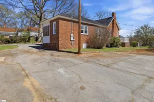 204 S 5th St, Easley, SC 29640 - Photo 28